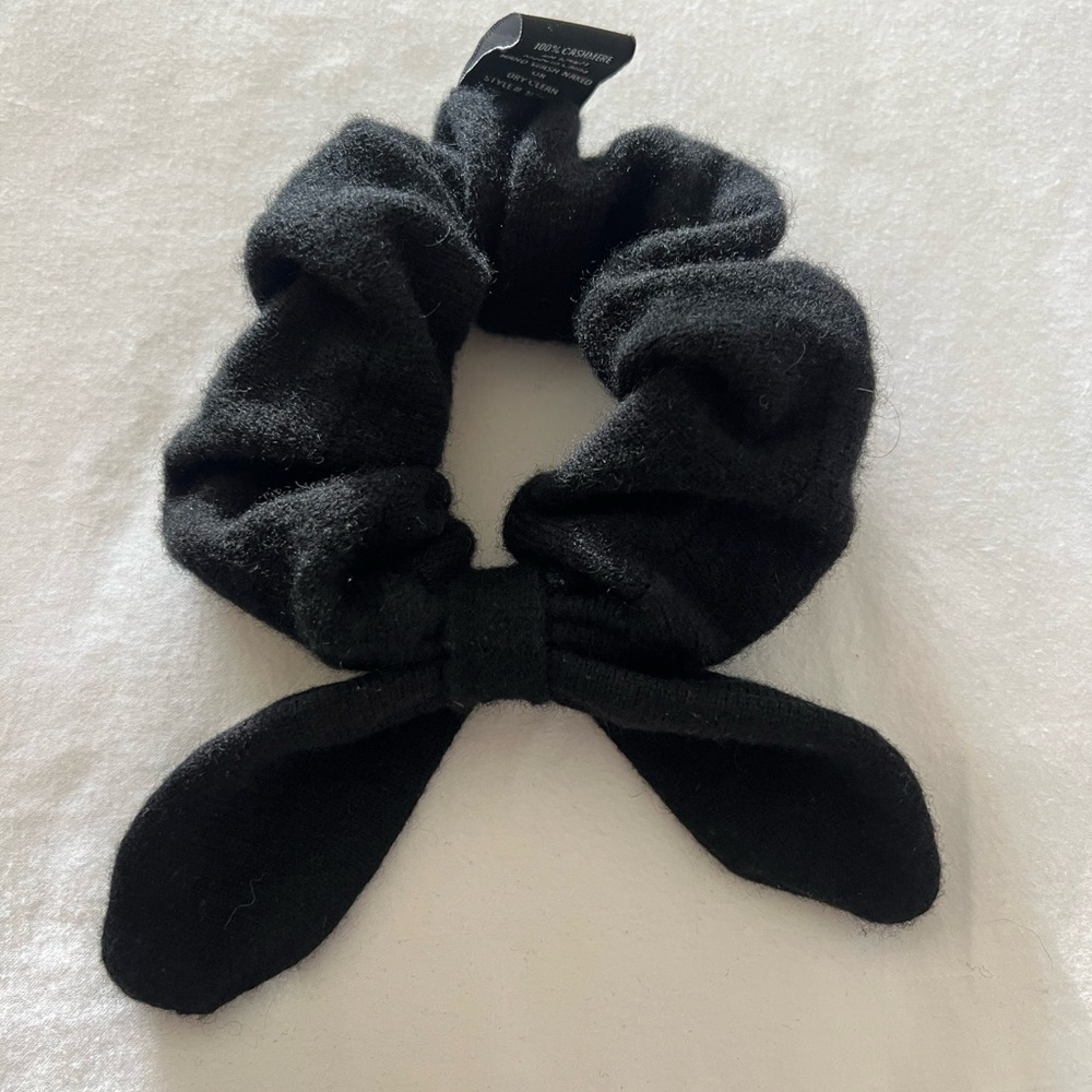 NakedCashmere Black Hair Scrunchie